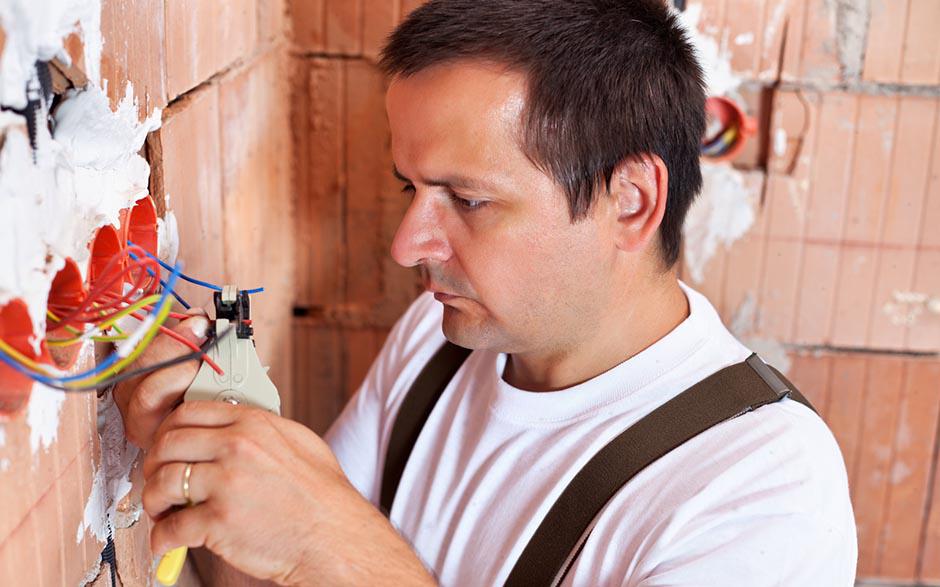 artisan électricien Évry